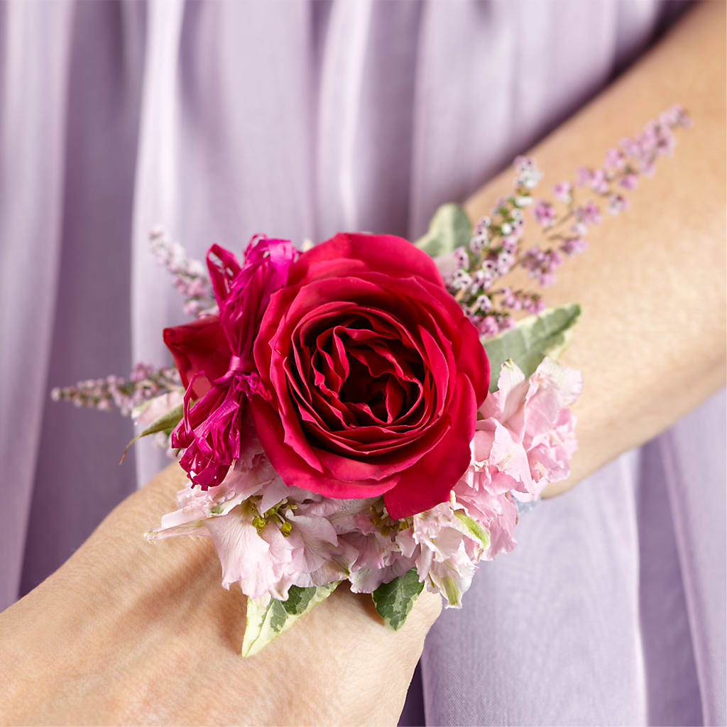 Rose Charm Corsage – Southern Utah Floral, Washington UT